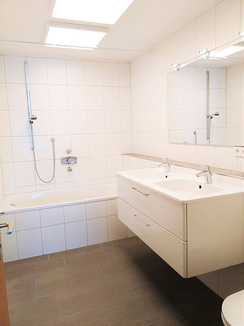 2 bedroom with open-plan kitchen flat to rent, 95 m², Bad Boll, Baden-Württemberg 2 bedroom with open-plan kitchen flat to rent, 95 m², Bad Boll, Baden-Württemberg