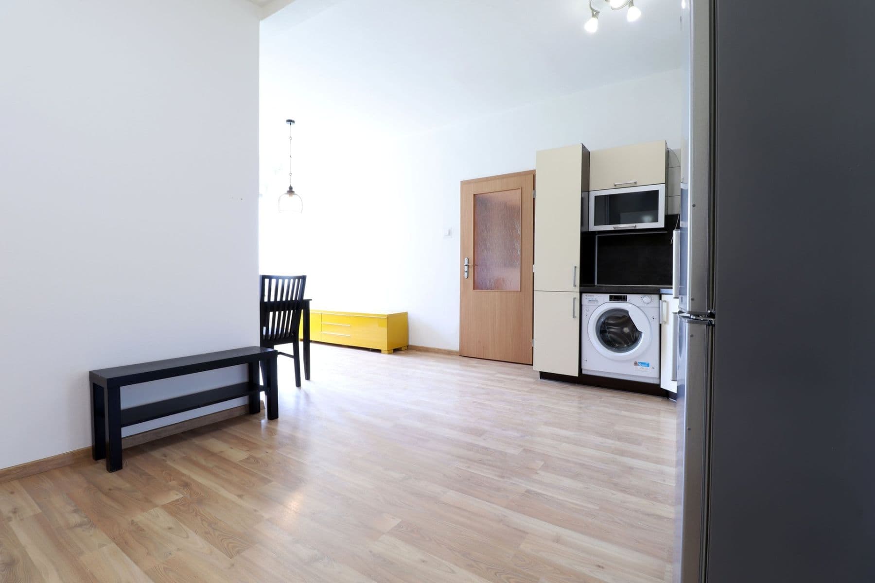 1 bedroom with open-plan kitchen flat to rent, 40 m², U libeňského pivovaru, Prague, Prague 1 bedroom with open-plan kitchen flat to rent, 40 m², U libeňského pivovaru, Prague, Prague