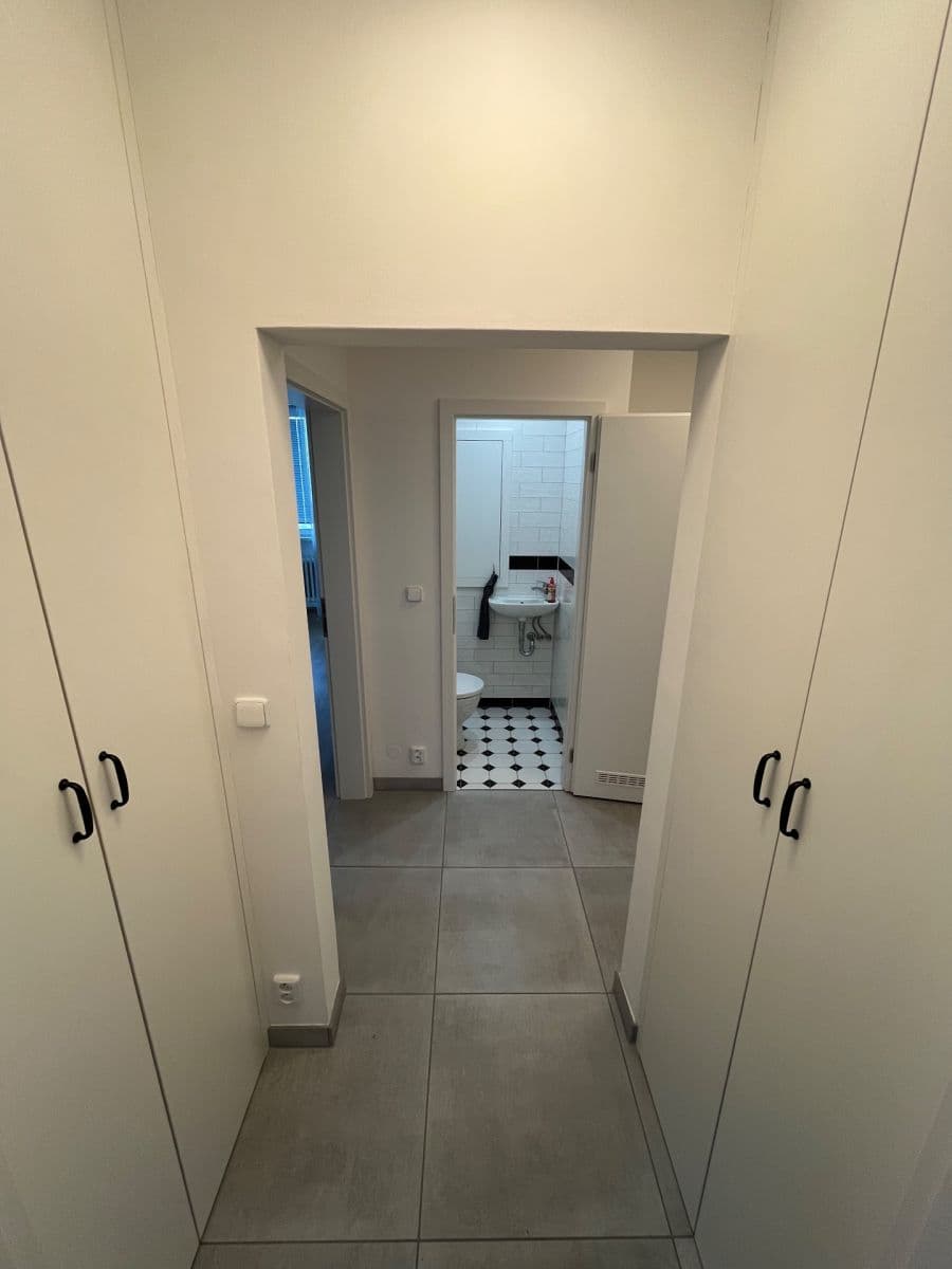 3 bedroom flat to rent, 69 m², Gabinova, Prague, Prague 3 bedroom flat to rent, 69 m², Gabinova, Prague, Prague