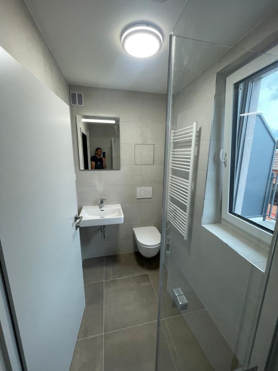 1 bedroom with open-plan kitchen flat to rent, 39 m², Jana Fibicha, Ivančice, Jihomoravský Region 1 bedroom with open-plan kitchen flat to rent, 39 m², Jana Fibicha, Ivančice, Jihomoravský Region