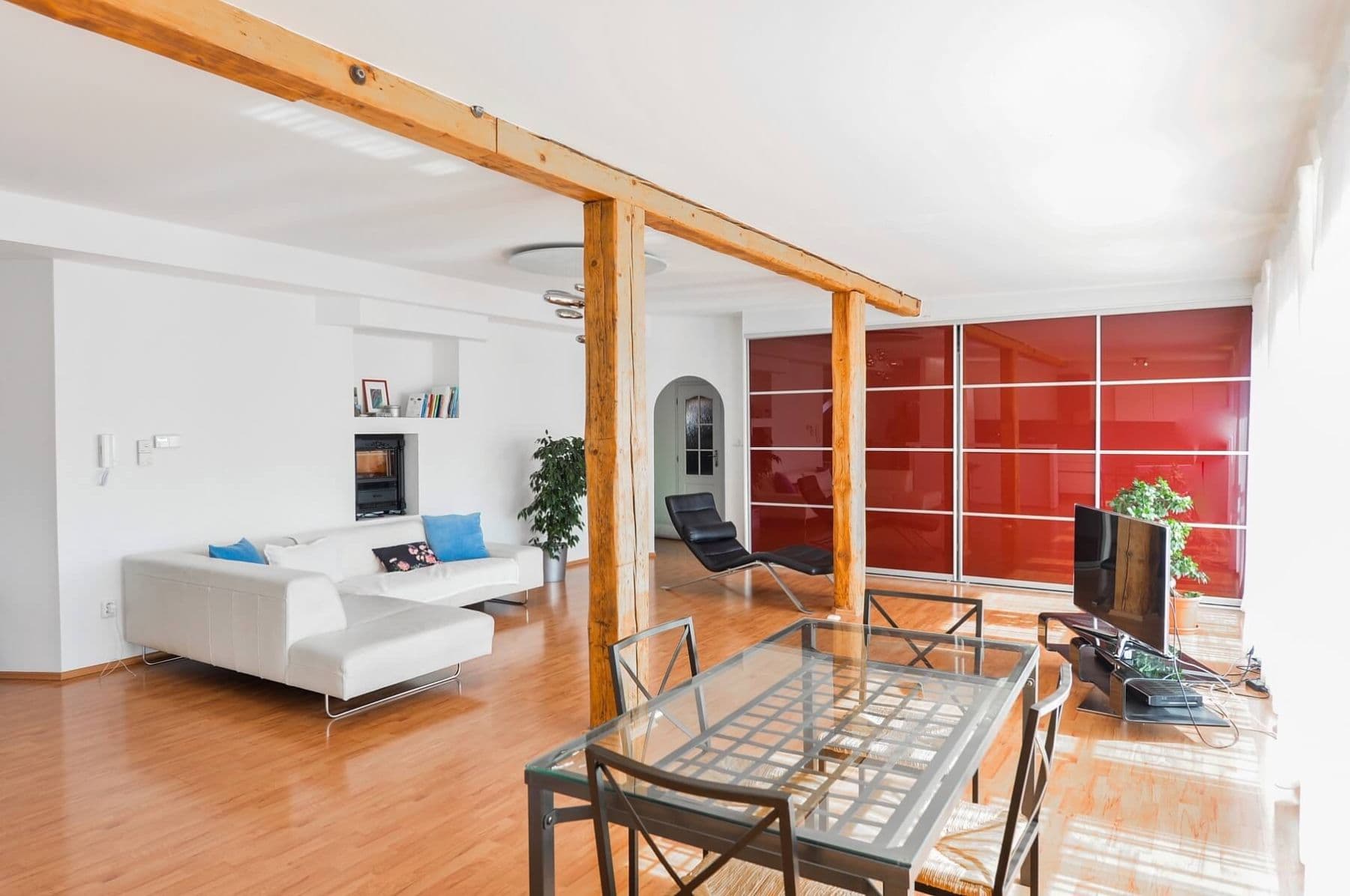 3 bedroom with open-plan kitchen flat to rent, 165 m², Jilemnického, Prague, Prague 3 bedroom with open-plan kitchen flat to rent, 165 m², Jilemnického, Prague, Prague