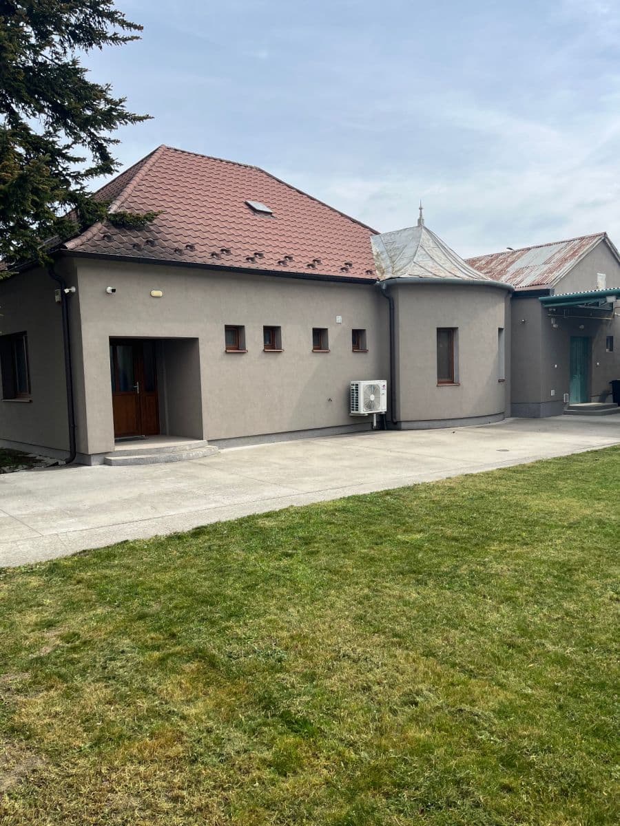 office for sale, 690 m², Nádražná, Šaľa, Nitriansky Region office for sale, 690 m², Nádražná, Šaľa, Nitriansky Region