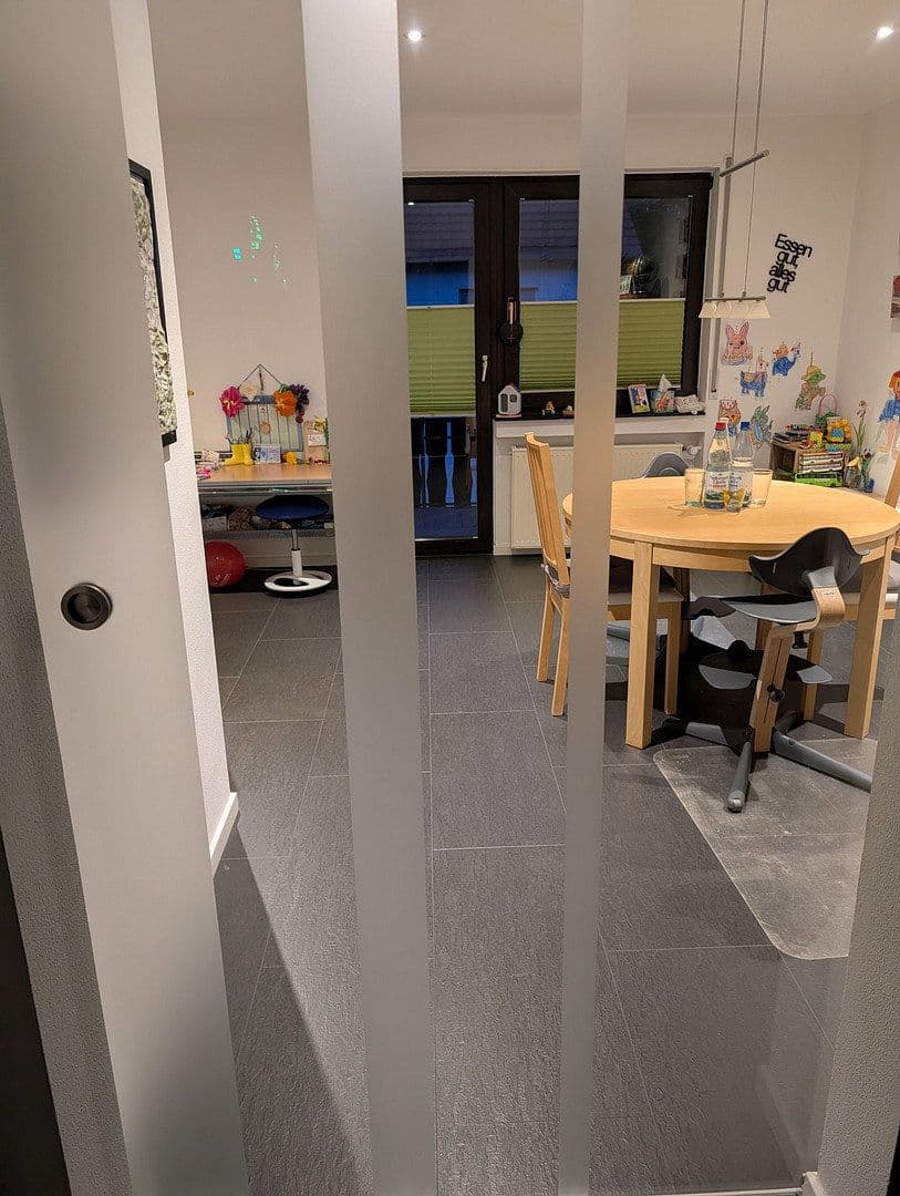 4 bedroom flat to rent, 123 m², Neckartenzlinger Str. 5A, Bempflingen, Baden-Württemberg 4 bedroom flat to rent, 123 m², Neckartenzlinger Str. 5A, Bempflingen, Baden-Württemberg