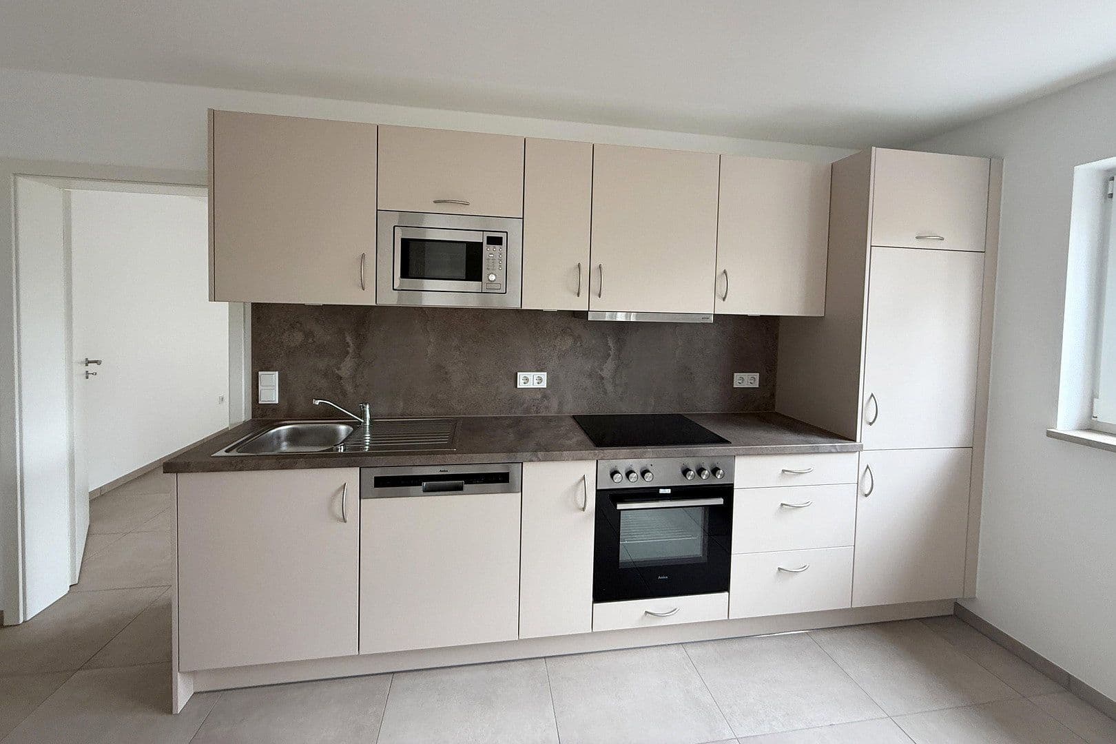 3 bedroom flat to rent, 64 m², An der Schwefelquelle 2, Schwandorf, Bavaria 3 bedroom flat to rent, 64 m², An der Schwefelquelle 2, Schwandorf, Bavaria