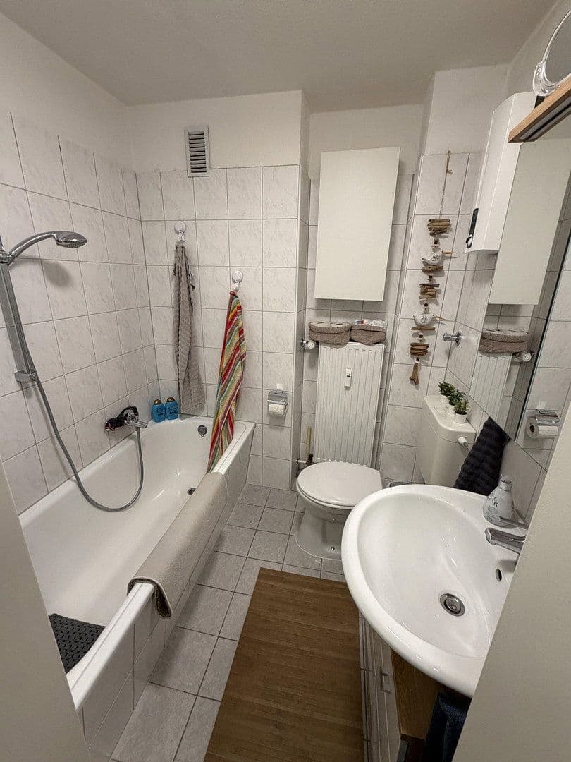 3 bedroom flat to rent, 70 m², Konstantinstraße 133, Mönchengladbach, North Rhine-Westphalia 3 bedroom flat to rent, 70 m², Konstantinstraße 133, Mönchengladbach, North Rhine-Westphalia