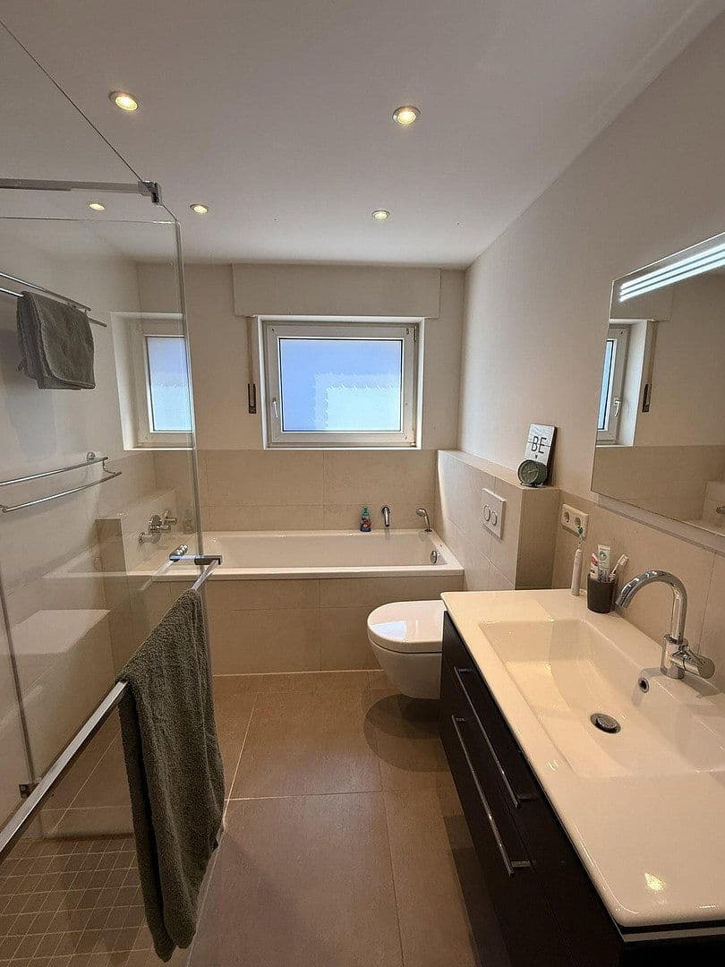 house for sale, 136 m², Krefeld, North Rhine-Westphalia house for sale, 136 m², Krefeld, North Rhine-Westphalia
