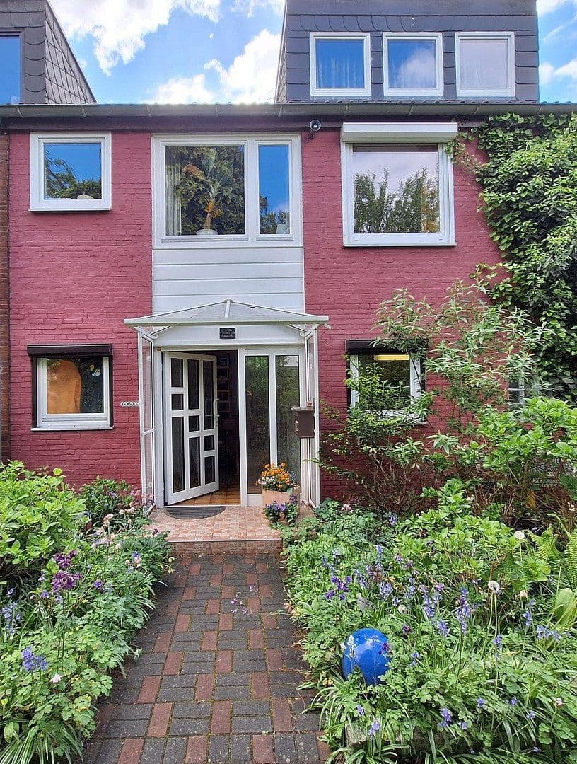 house for sale, 140 m², Sintenisweg 24, Hanover, Lower Saxony house for sale, 140 m², Sintenisweg 24, Hanover, Lower Saxony