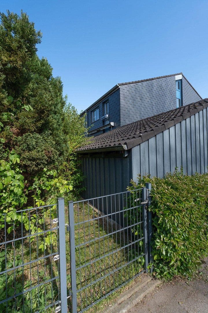 house for sale, 98 m², Nienbrügger Weg 18, Kiel, Schleswig-Holstein house for sale, 98 m², Nienbrügger Weg 18, Kiel, Schleswig-Holstein