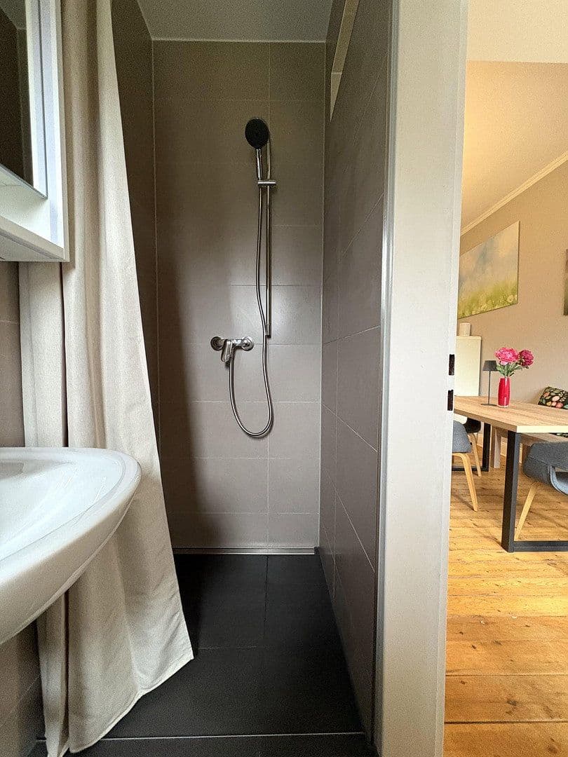 2 bedroom flat to rent, 41 m², Kanalstr. 64, Leverkusen, North Rhine-Westphalia 2 bedroom flat to rent, 41 m², Kanalstr. 64, Leverkusen, North Rhine-Westphalia