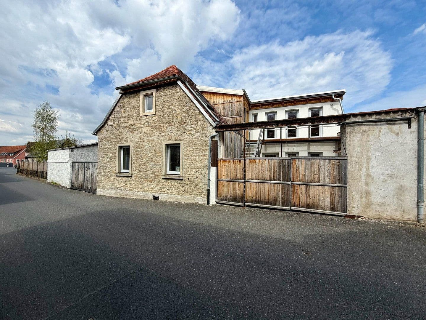house for sale, 208 m², Albertshofen, Bavaria house for sale, 208 m², Albertshofen, Bavaria