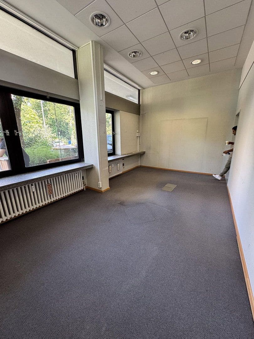 office to rent, 170 m², Alleestrasse 6, Neustadt an der Aisch, Bavaria office to rent, 170 m², Alleestrasse 6, Neustadt an der Aisch, Bavaria