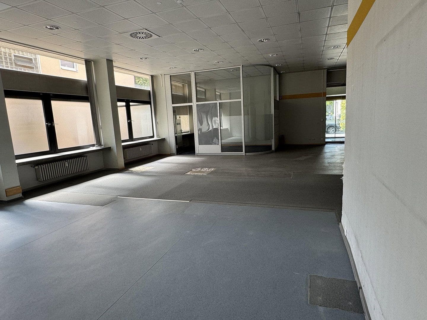 office to rent, 170 m², Alleestrasse 6, Neustadt an der Aisch, Bavaria office to rent, 170 m², Alleestrasse 6, Neustadt an der Aisch, Bavaria