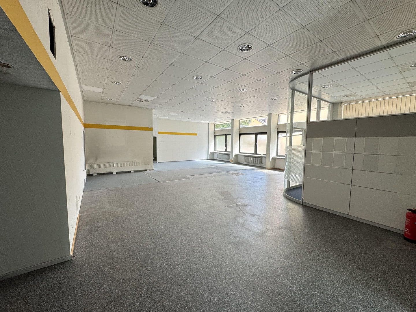 office to rent, 170 m², Alleestrasse 6, Neustadt an der Aisch, Bavaria office to rent, 170 m², Alleestrasse 6, Neustadt an der Aisch, Bavaria