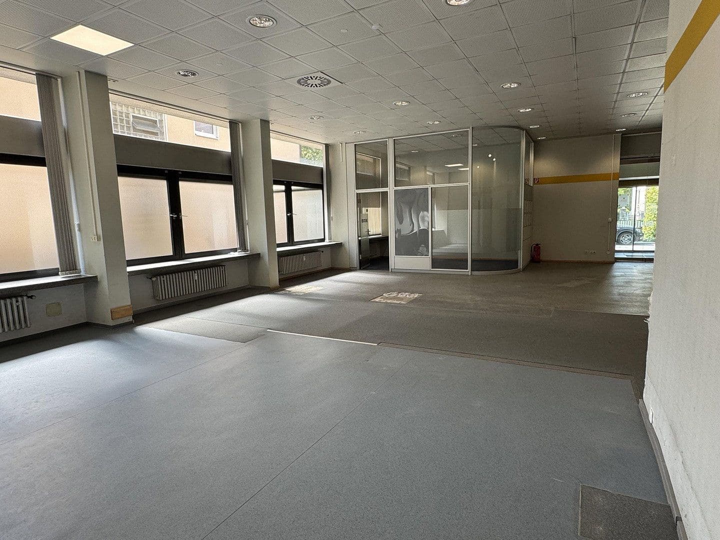 office to rent, 170 m², Alleestrasse 6, Neustadt an der Aisch, Bavaria office to rent, 170 m², Alleestrasse 6, Neustadt an der Aisch, Bavaria