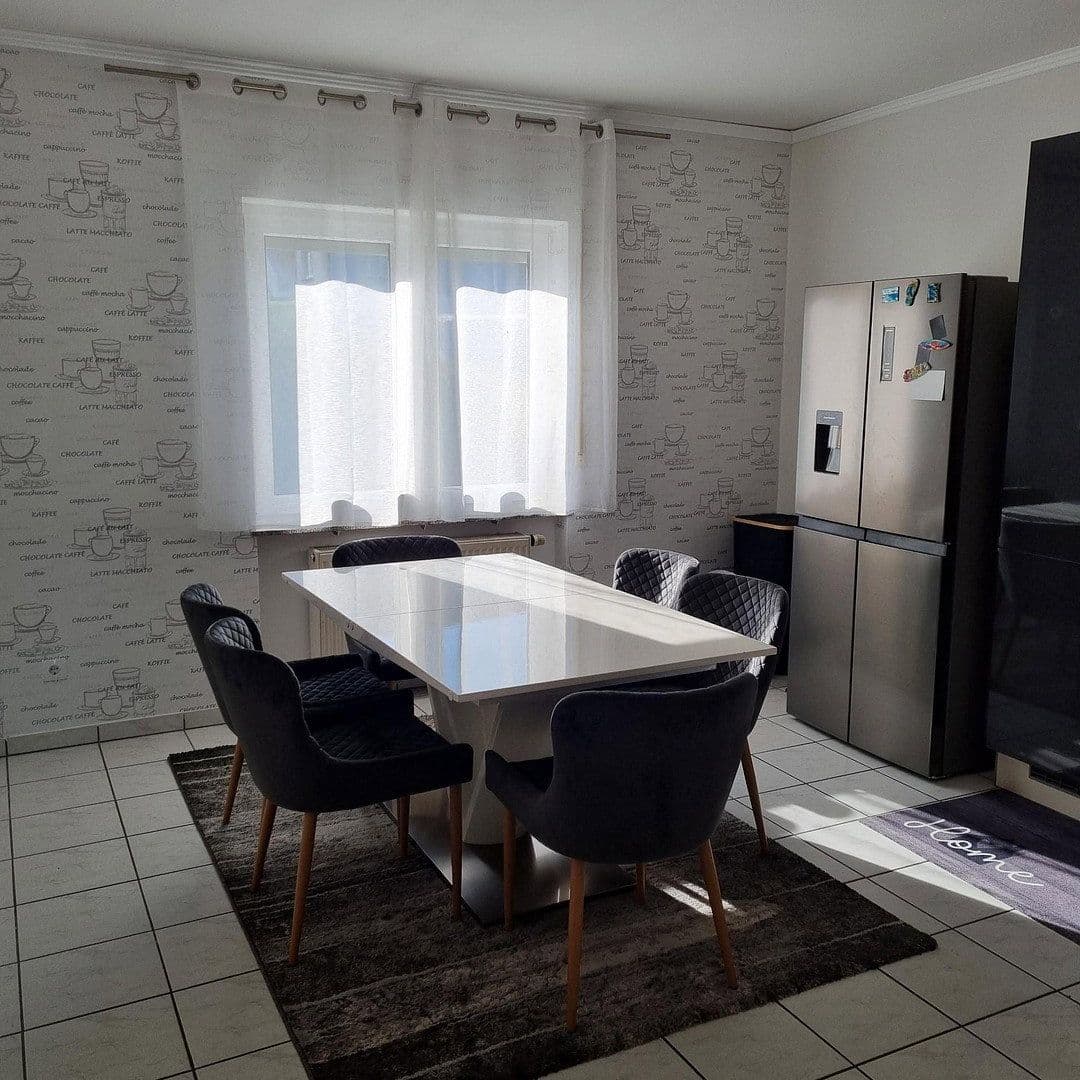 3 bedroom flat to rent, 95 m², Ettringen, Rhineland-Palatinate 3 bedroom flat to rent, 95 m², Ettringen, Rhineland-Palatinate