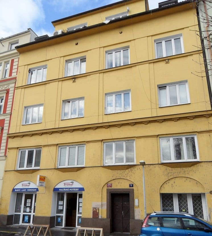 Studio flat to rent, 34 m², Za Papírnou, Prague, Prague Studio flat to rent, 34 m², Za Papírnou, Prague, Prague