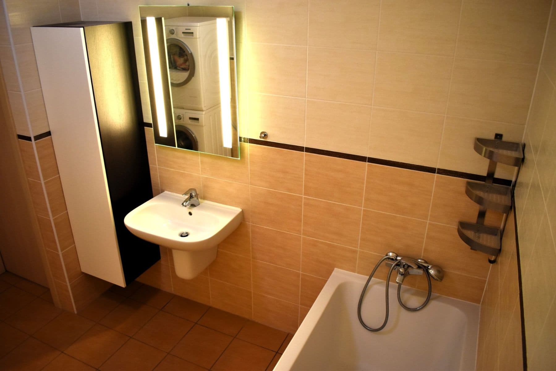 2 bedroom with open-plan kitchen flat to rent, 100 m², Vacínovská, Prague, Prague 2 bedroom with open-plan kitchen flat to rent, 100 m², Vacínovská, Prague, Prague