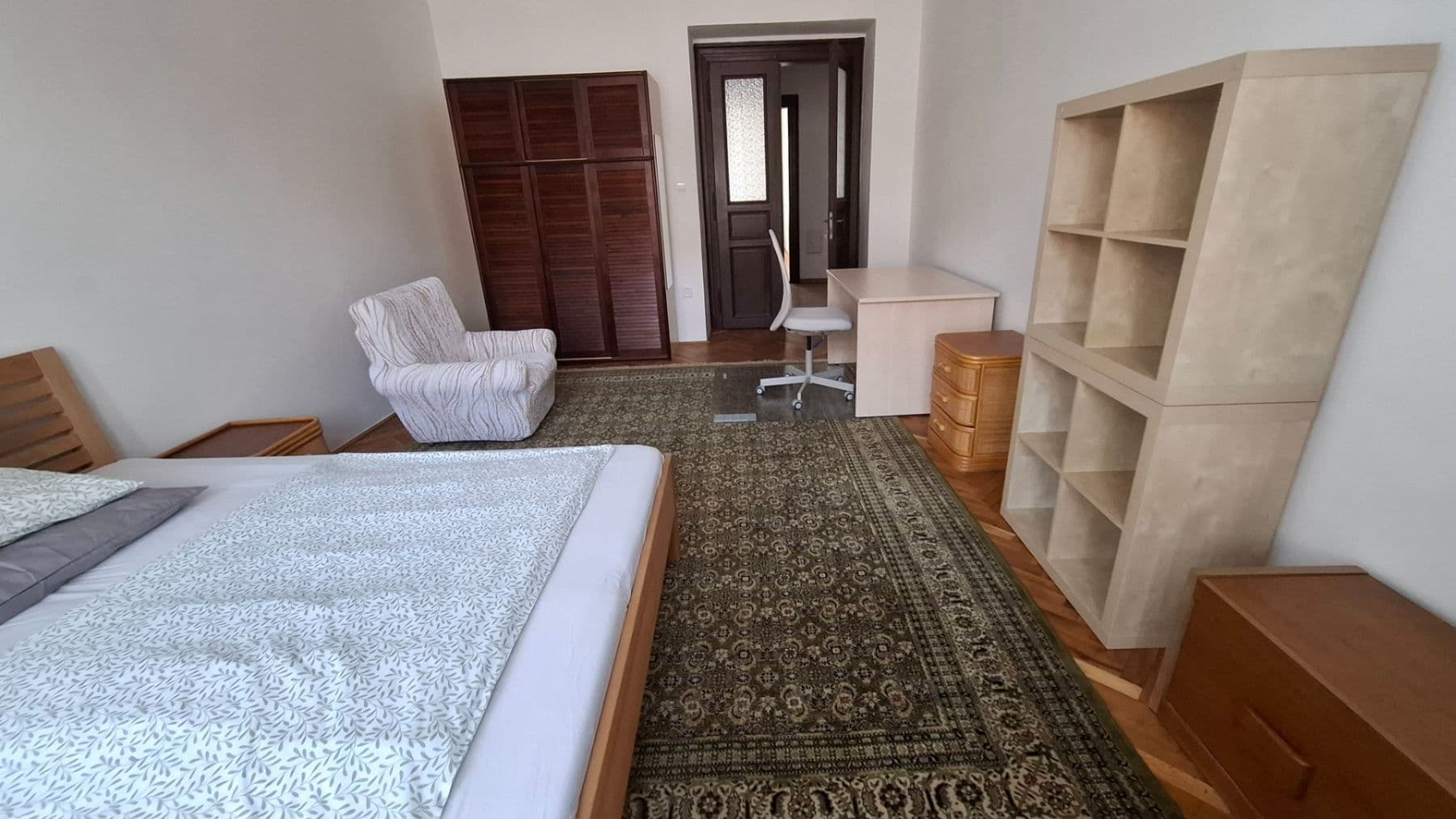 3 bedroom flat to rent, 109 m², Korunní, Prague, Prague 3 bedroom flat to rent, 109 m², Korunní, Prague, Prague