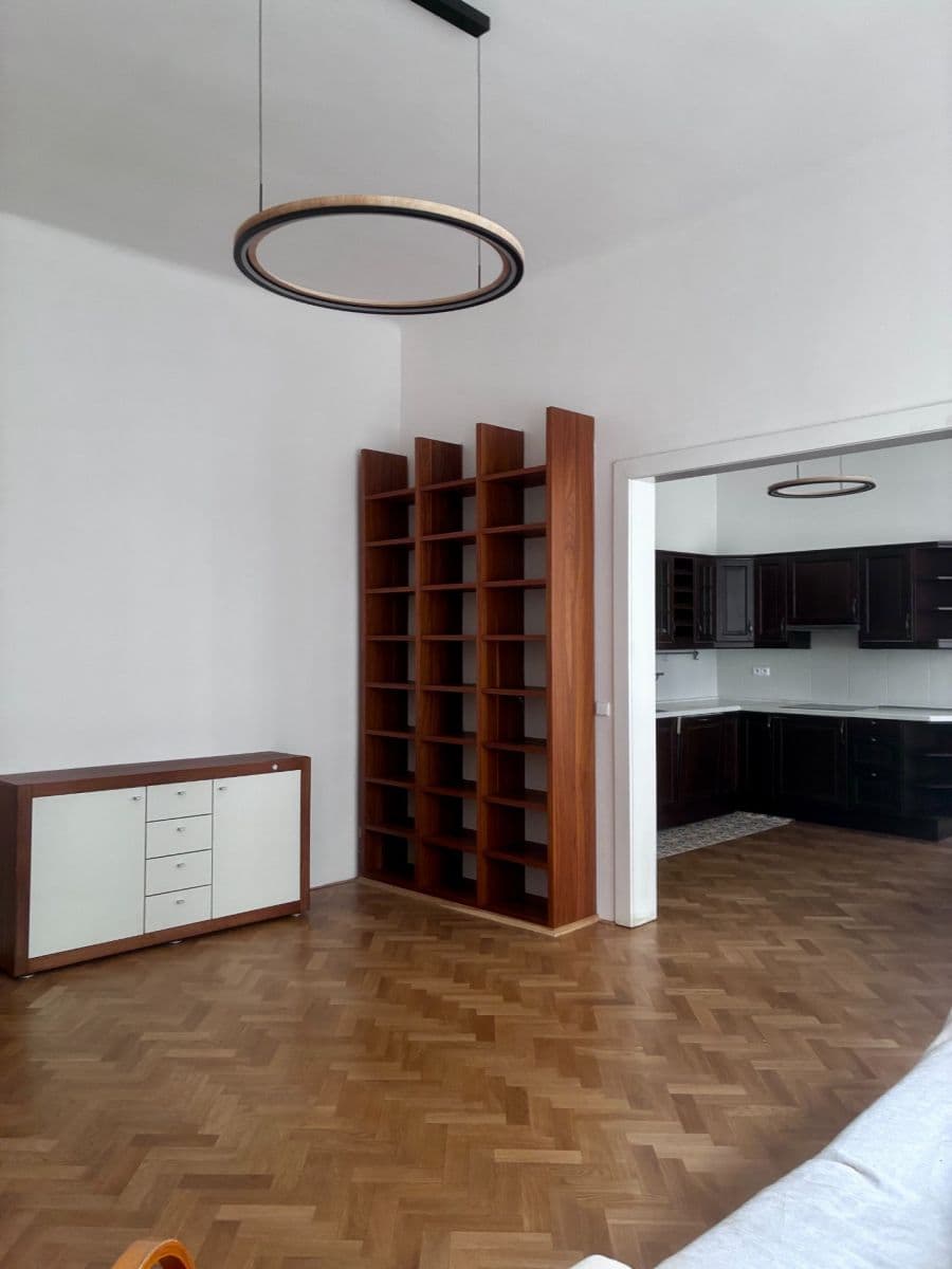 3 bedroom with open-plan kitchen flat to rent, 94 m², Pštrossova, Prague, Prague 3 bedroom with open-plan kitchen flat to rent, 94 m², Pštrossova, Prague, Prague