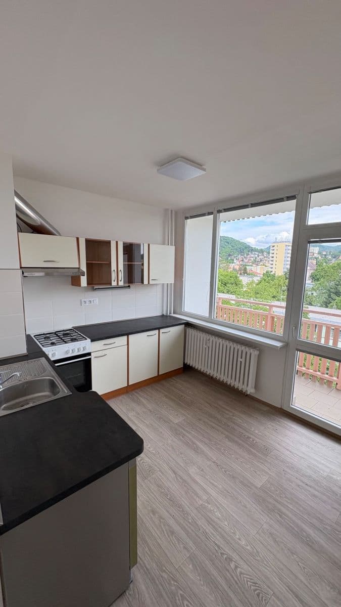 2 bedroom flat to rent, 56 m², Karla Čapka, Děčín, Ústecký Region 2 bedroom flat to rent, 56 m², Karla Čapka, Děčín, Ústecký Region