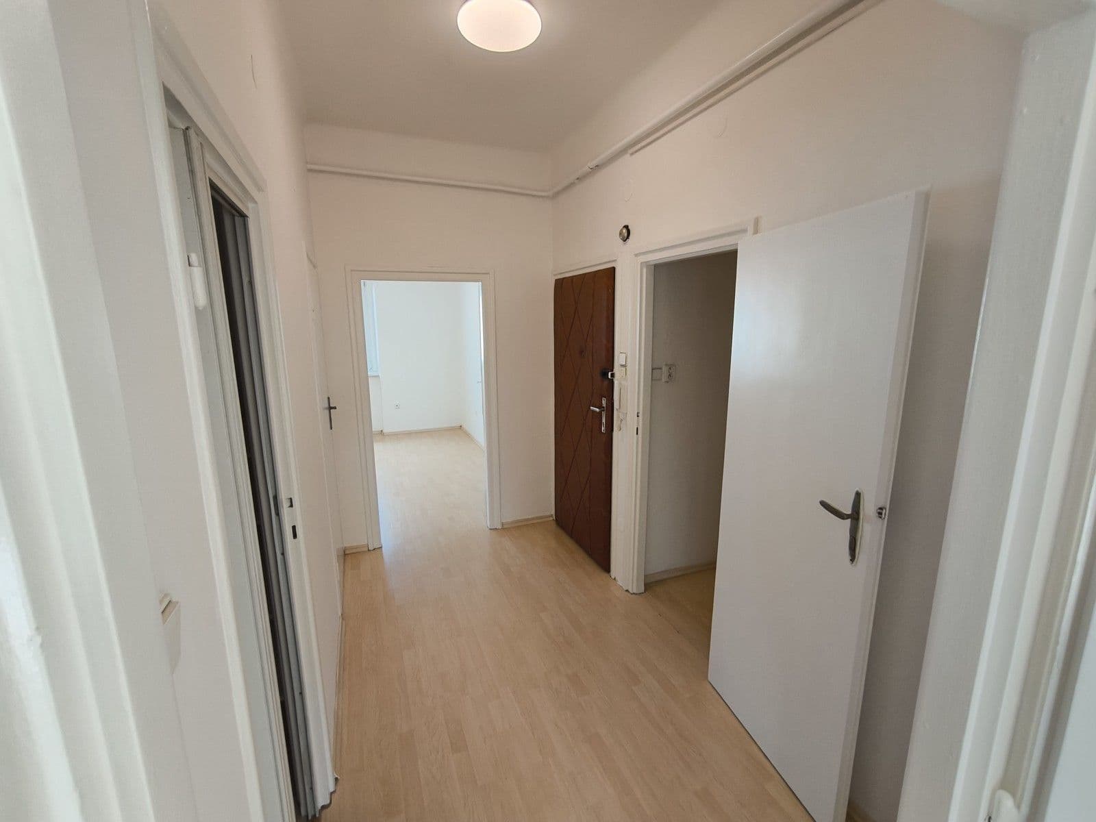 1 bedroom with open-plan kitchen flat to rent, 51 m², Masarykova třída, Olomouc, Olomoucký Region 1 bedroom with open-plan kitchen flat to rent, 51 m², Masarykova třída, Olomouc, Olomoucký Region