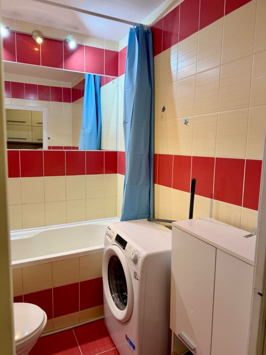 Small studio flat to rent, 28 m², Saratovská, Dúbravka, Bratislavský Region Small studio flat to rent, 28 m², Saratovská, Dúbravka, Bratislavský Region