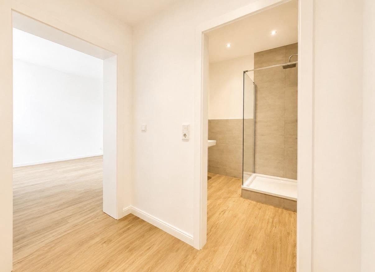 1 bedroom with open-plan kitchen flat to rent, 65 m², Alter deutscher Ring 35, Krefeld, North Rhine-Westphalia 1 bedroom with open-plan kitchen flat to rent, 65 m², Alter deutscher Ring 35, Krefeld, North Rhine-Westphalia
