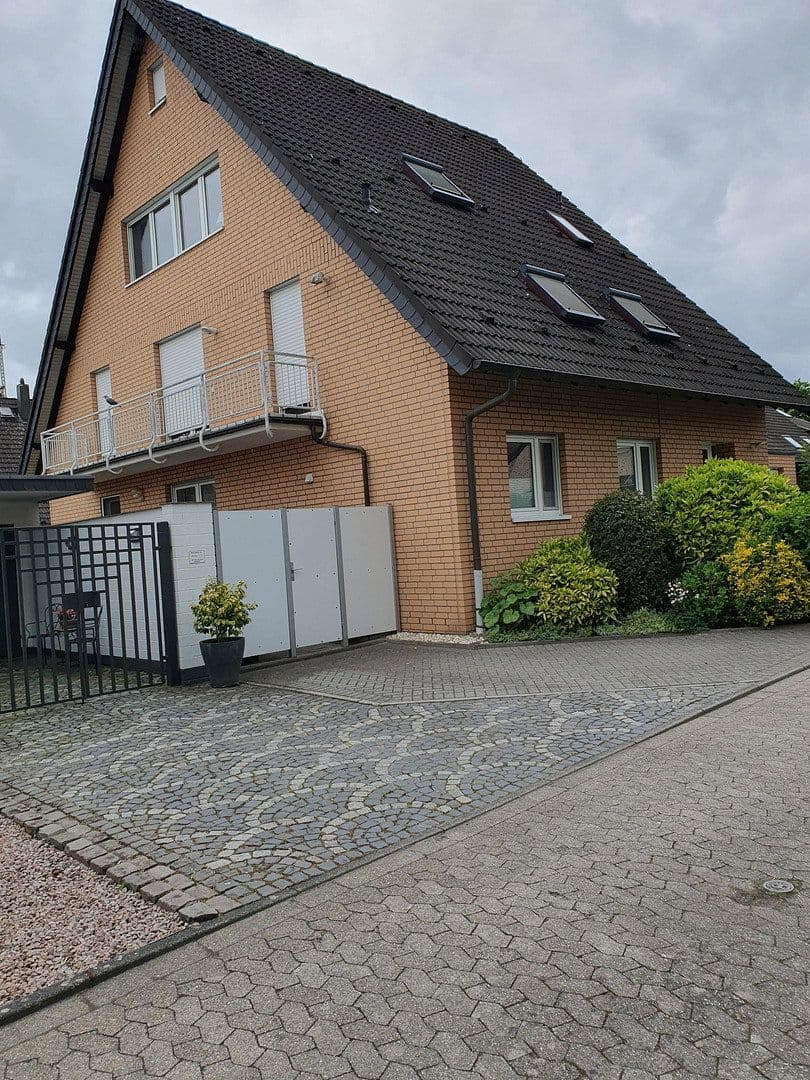 house for sale, 220 m², Ratingen, North Rhine-Westphalia house for sale, 220 m², Ratingen, North Rhine-Westphalia