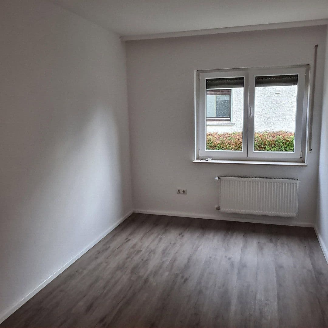 2 bedroom with open-plan kitchen flat to rent, 102 m², Sudetendeutschestr. 21, Hanau, Hesse 2 bedroom with open-plan kitchen flat to rent, 102 m², Sudetendeutschestr. 21, Hanau, Hesse