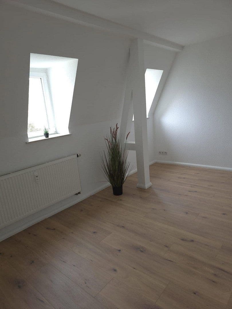 3 bedroom flat to rent, 71 m², Äußere Crimmitschauer Straße 33, Meerane, Saxony 3 bedroom flat to rent, 71 m², Äußere Crimmitschauer Straße 33, Meerane, Saxony