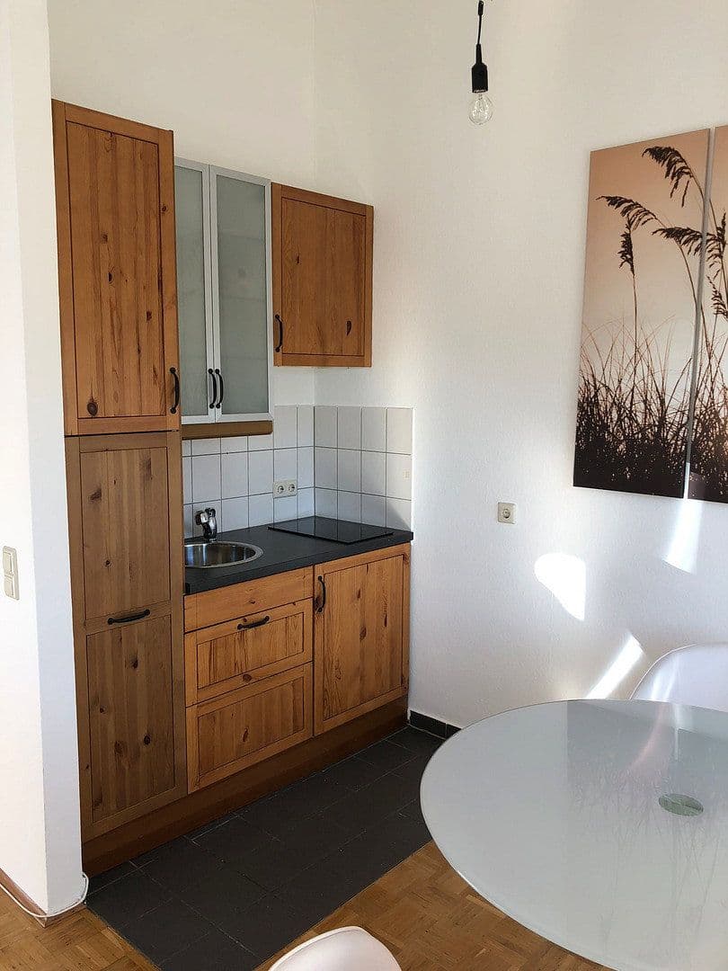 Studio flat to rent, 36 m², Lauffen am Neckar, Baden-Württemberg Studio flat to rent, 36 m², Lauffen am Neckar, Baden-Württemberg