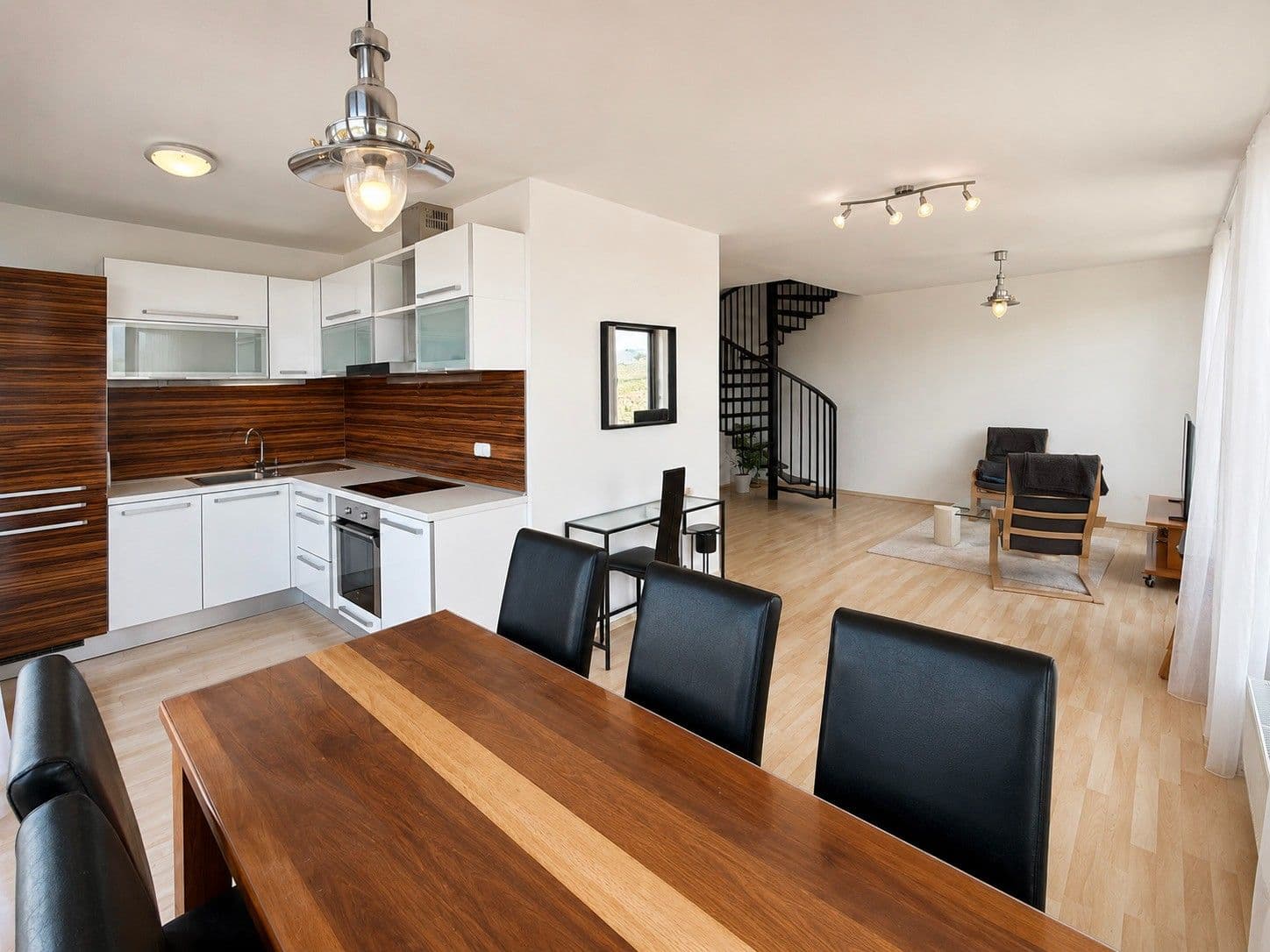 2 bedroom with open-plan kitchen flat for sale, 90 m², Majdalenky, Brno, Jihomoravský Region 2 bedroom with open-plan kitchen flat for sale, 90 m², Majdalenky, Brno, Jihomoravský Region