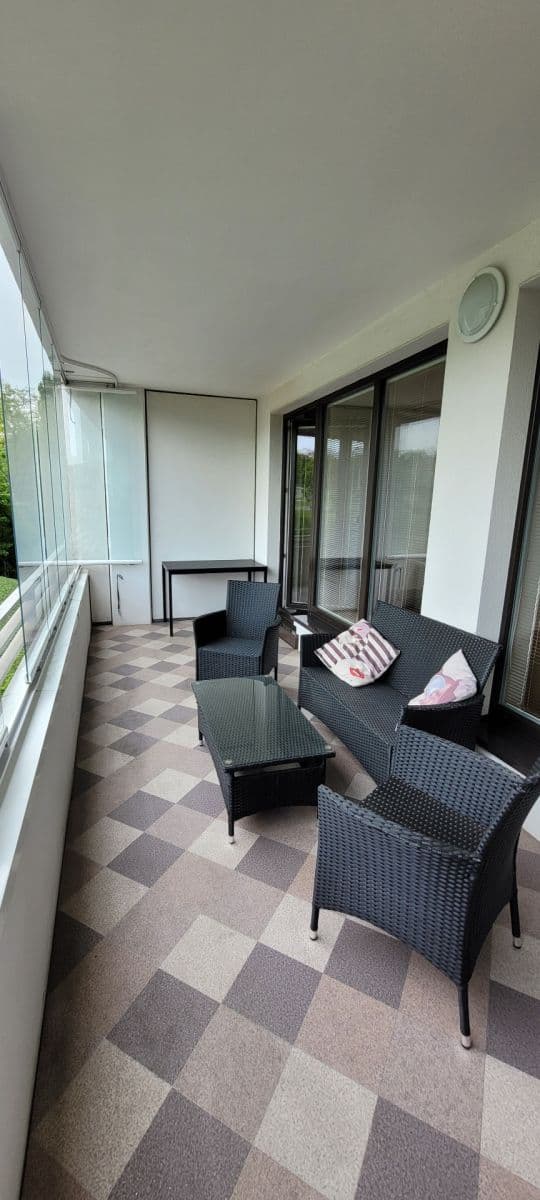 1 bedroom with open-plan kitchen flat to rent, 51 m², Soukalova, Prague, Prague 1 bedroom with open-plan kitchen flat to rent, 51 m², Soukalova, Prague, Prague