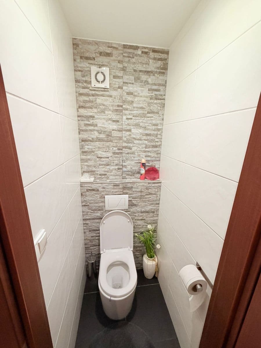 2 bedroom with open-plan kitchen flat to rent, 80 m², Nušlova, Prague, Prague 2 bedroom with open-plan kitchen flat to rent, 80 m², Nušlova, Prague, Prague
