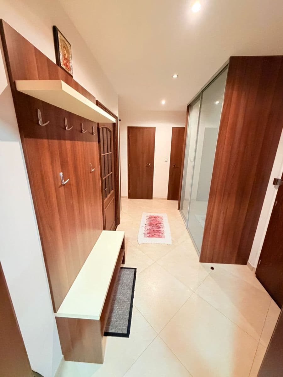 2 bedroom with open-plan kitchen flat to rent, 80 m², Nušlova, Prague, Prague 2 bedroom with open-plan kitchen flat to rent, 80 m², Nušlova, Prague, Prague