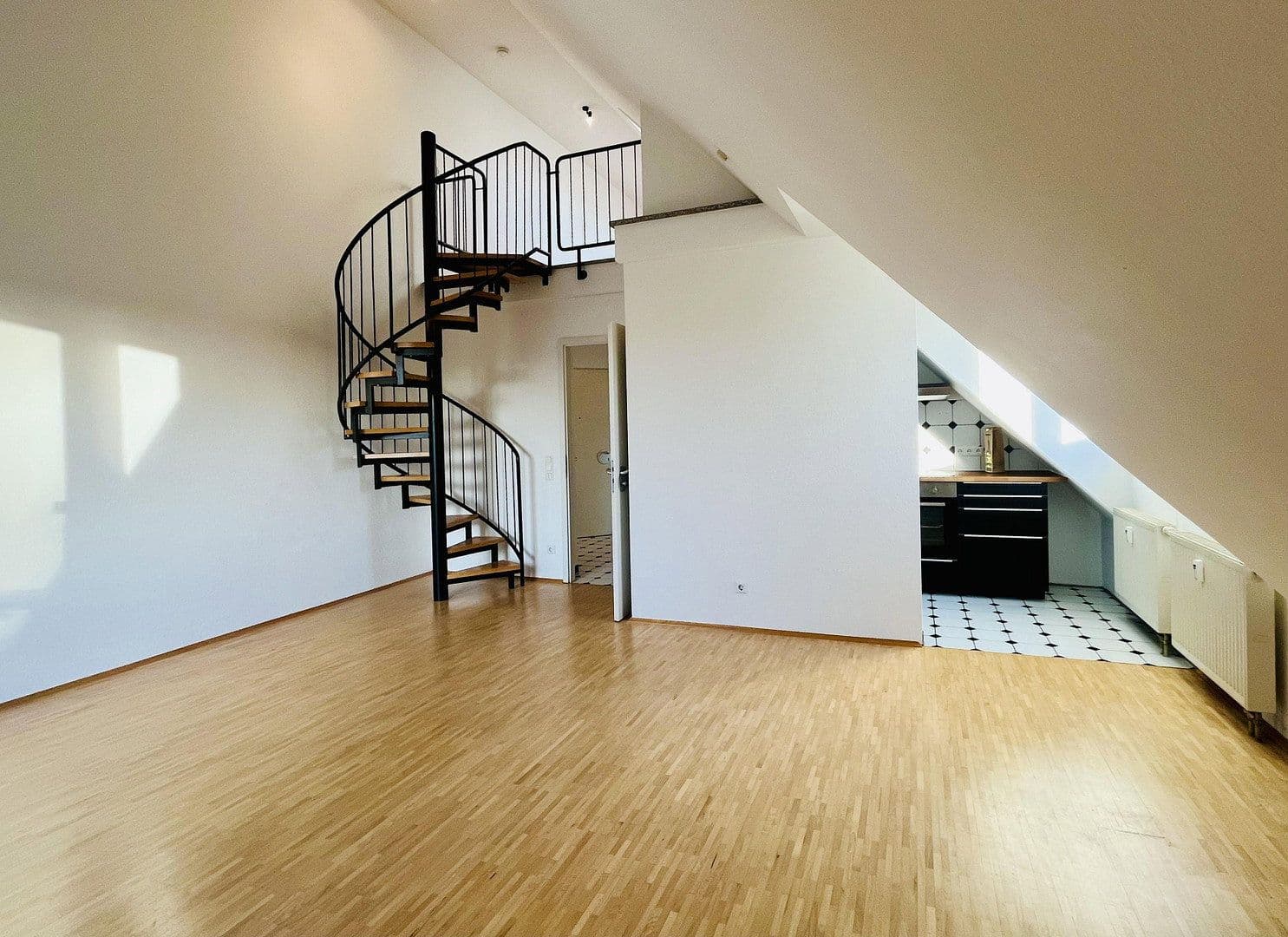 1 bedroom with open-plan kitchen flat for sale, 67 m², Leopoldstraße 6, Bayreuth, Bavaria 1 bedroom with open-plan kitchen flat for sale, 67 m², Leopoldstraße 6, Bayreuth, Bavaria