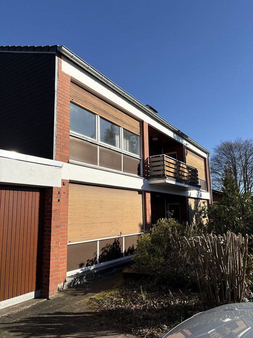 house for sale, 400 m², Bergisch Gladbach, North Rhine-Westphalia house for sale, 400 m², Bergisch Gladbach, North Rhine-Westphalia