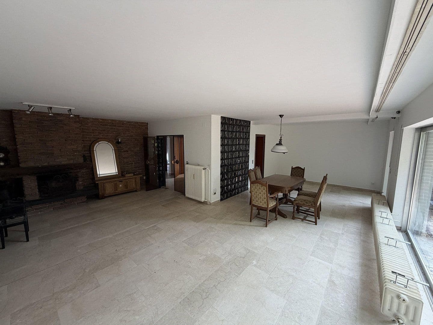 1 bedroom with open-plan kitchen flat to rent, 105 m², Tönisvorst, North Rhine-Westphalia 1 bedroom with open-plan kitchen flat to rent, 105 m², Tönisvorst, North Rhine-Westphalia