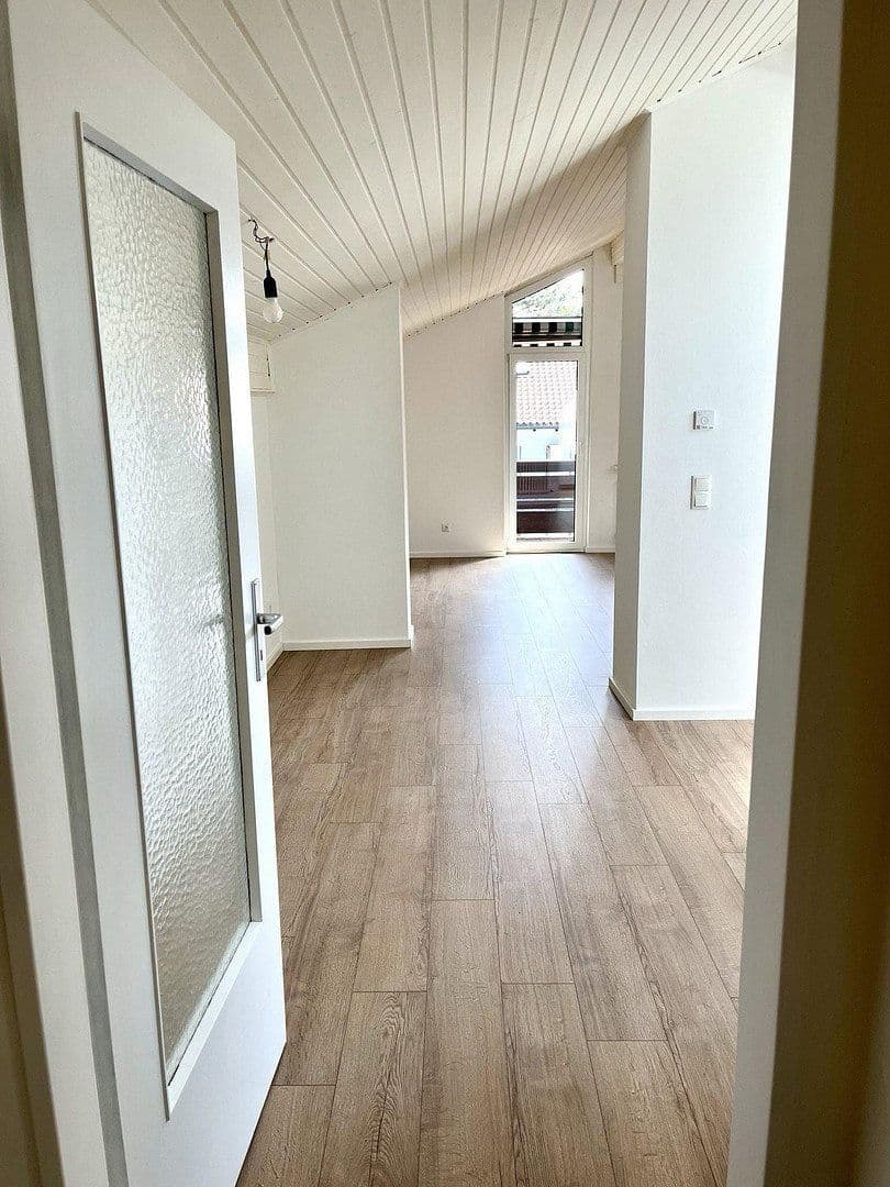 Studio flat to rent, 64 m², Krokusstraße 30, Bergen, Bavaria Studio flat to rent, 64 m², Krokusstraße 30, Bergen, Bavaria