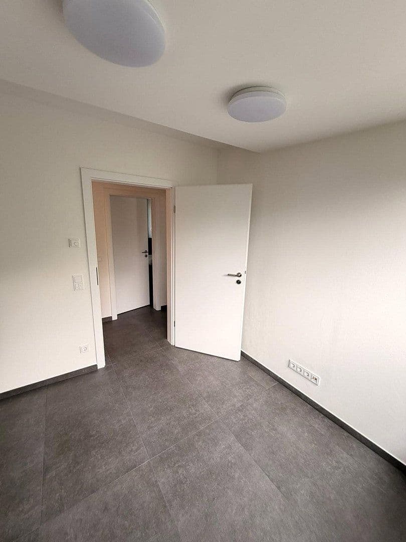house to rent, 105 m², Mörfelden-Walldorf, Hesse house to rent, 105 m², Mörfelden-Walldorf, Hesse