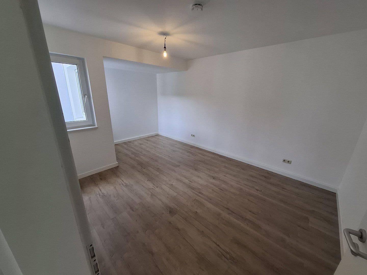 2 bedroom with open-plan kitchen flat to rent, 93 m², Waldallee 7.42, Eppstein, Hesse 2 bedroom with open-plan kitchen flat to rent, 93 m², Waldallee 7.42, Eppstein, Hesse