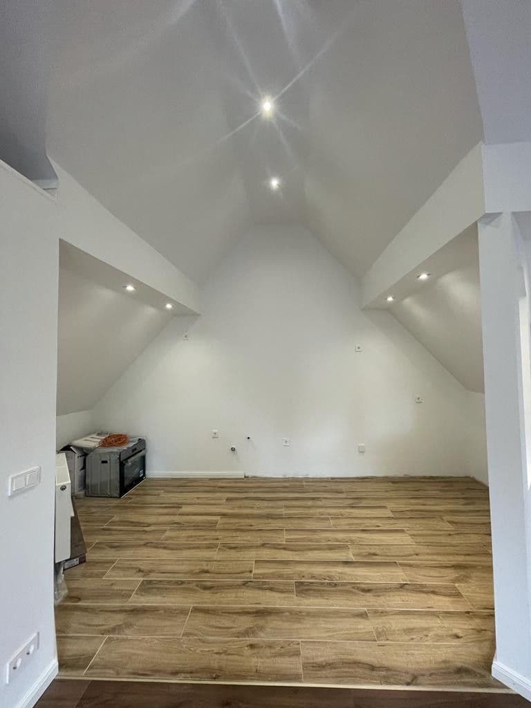 1 bedroom with open-plan kitchen flat to rent, 100 m², Illertissen, Bavaria 1 bedroom with open-plan kitchen flat to rent, 100 m², Illertissen, Bavaria