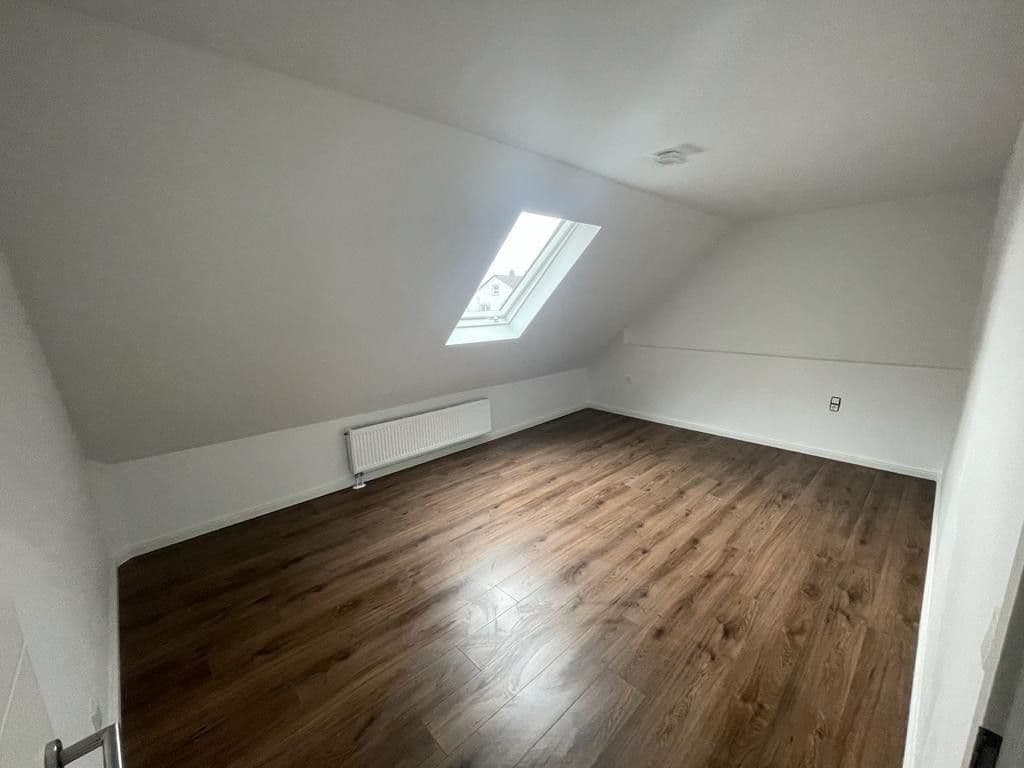 1 bedroom with open-plan kitchen flat to rent, 100 m², Illertissen, Bavaria 1 bedroom with open-plan kitchen flat to rent, 100 m², Illertissen, Bavaria