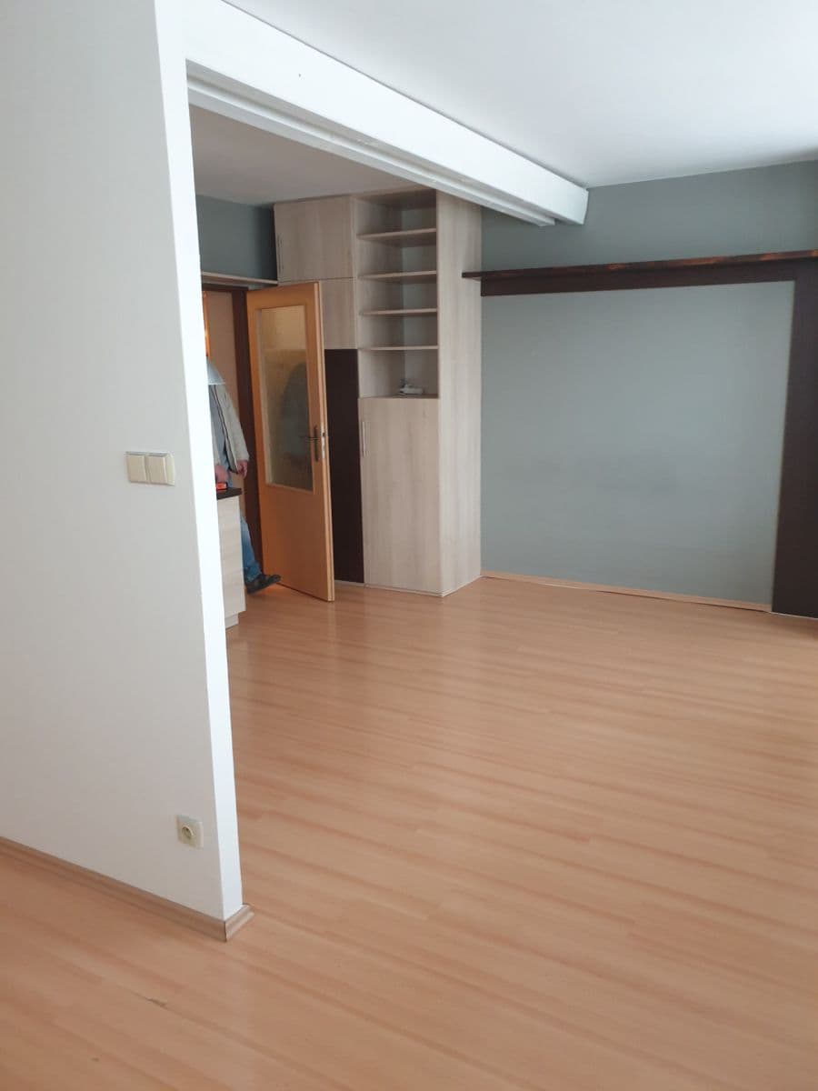 Studio flat to rent, 33 m², Horáčkova, Prague, Prague Studio flat to rent, 33 m², Horáčkova, Prague, Prague