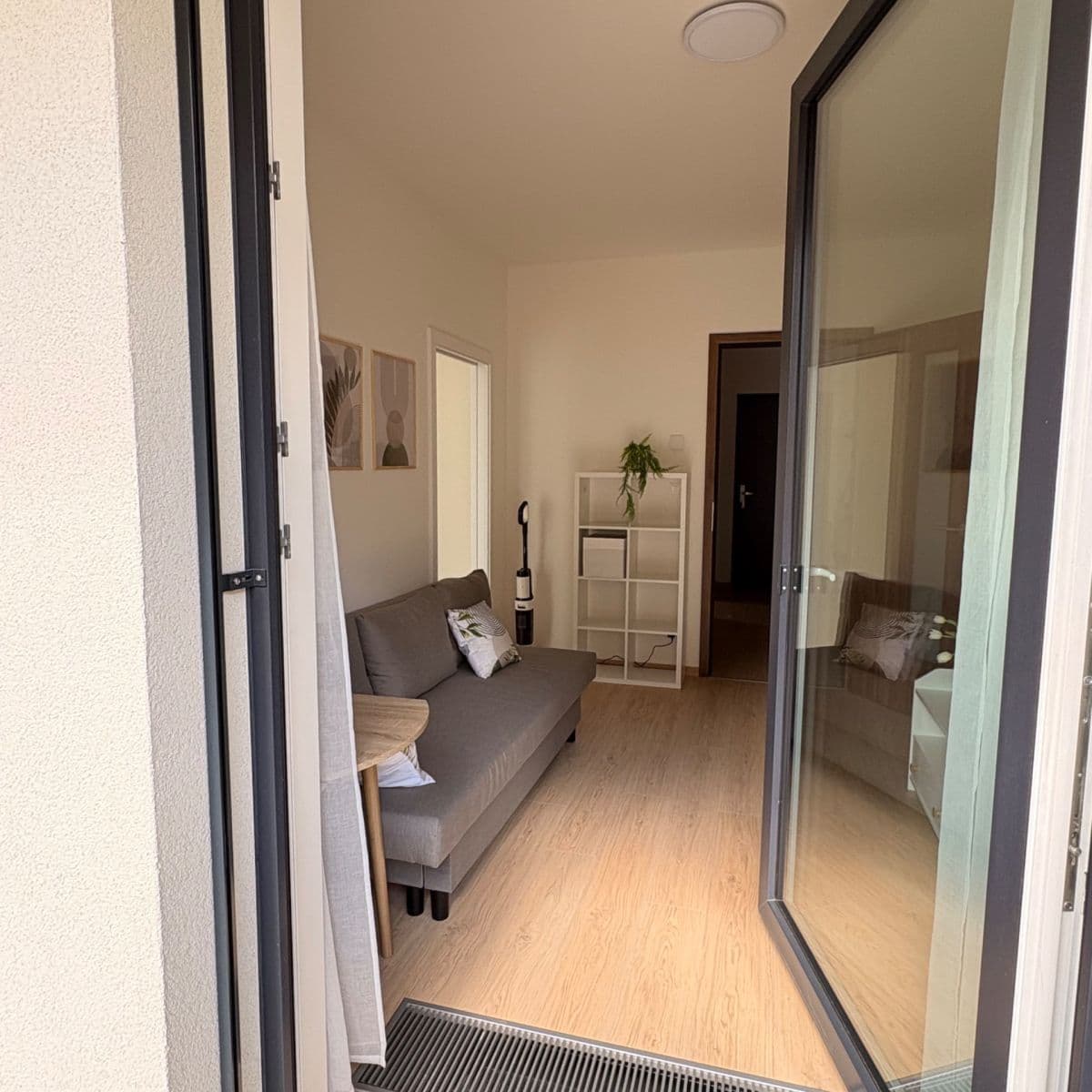 2 bedroom with open-plan kitchen flat to rent, 43 m², Haenkeho, Prague, Prague 2 bedroom with open-plan kitchen flat to rent, 43 m², Haenkeho, Prague, Prague