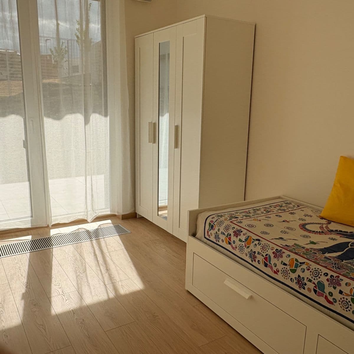 2 bedroom with open-plan kitchen flat to rent, 43 m², Haenkeho, Prague, Prague 2 bedroom with open-plan kitchen flat to rent, 43 m², Haenkeho, Prague, Prague