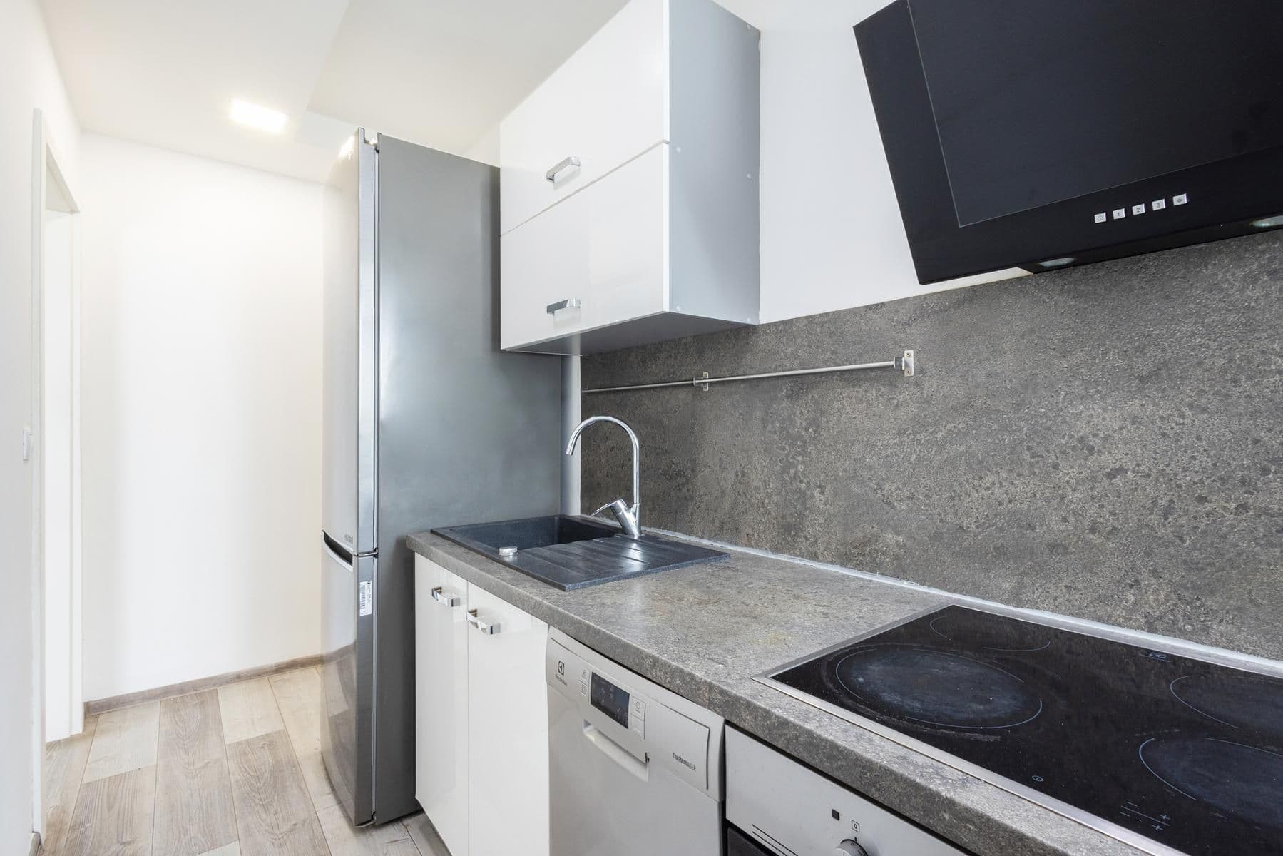 2 bedroom with open-plan kitchen flat for sale, 65 m², Jerevanská, Prague, Prague 2 bedroom with open-plan kitchen flat for sale, 65 m², Jerevanská, Prague, Prague