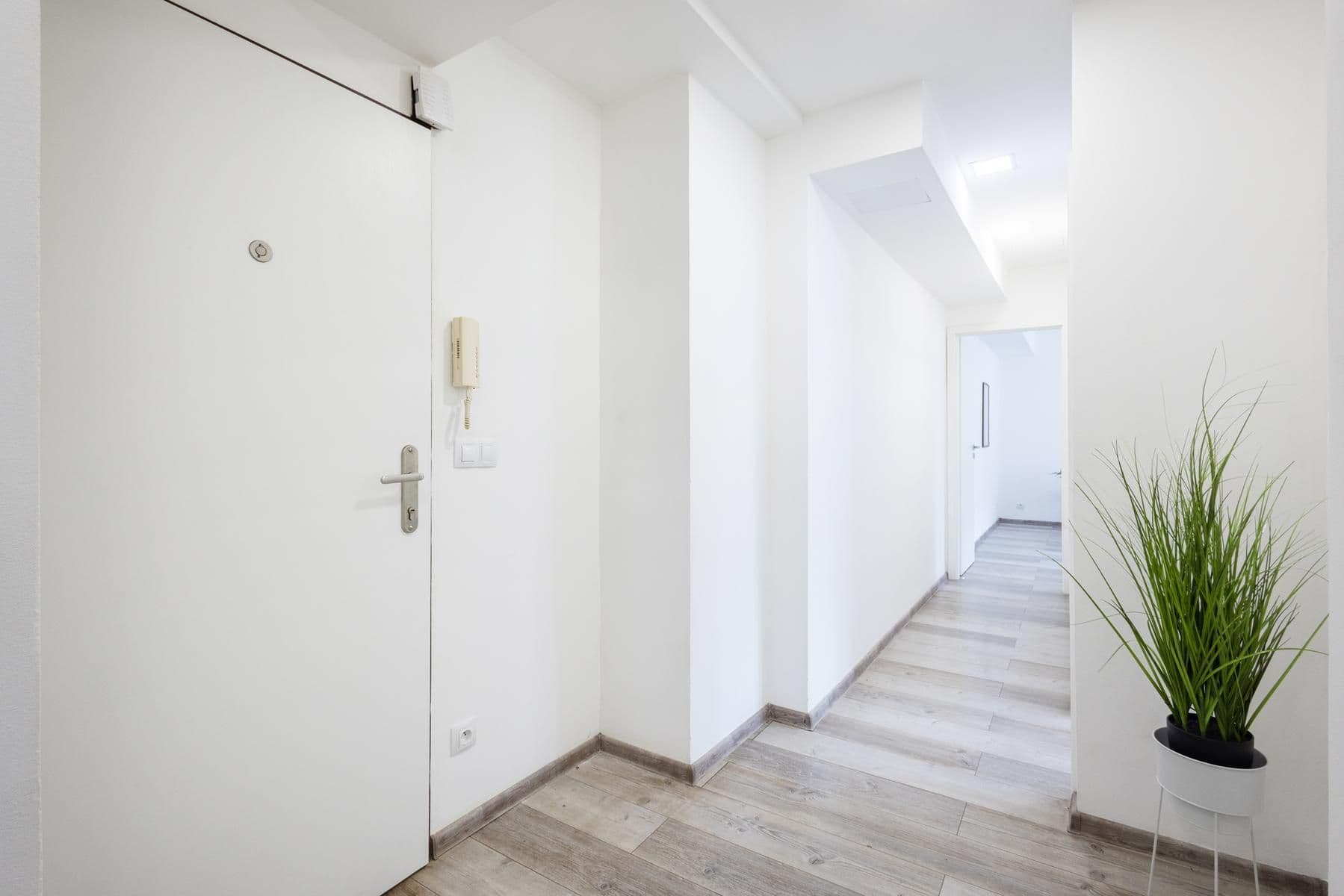 2 bedroom with open-plan kitchen flat for sale, 65 m², Jerevanská, Prague, Prague 2 bedroom with open-plan kitchen flat for sale, 65 m², Jerevanská, Prague, Prague