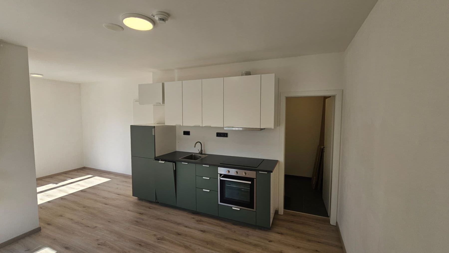 Studio flat to rent, 36 m², V Kněžívce, Tuchoměřice, Středočeský Region Studio flat to rent, 36 m², V Kněžívce, Tuchoměřice, Středočeský Region