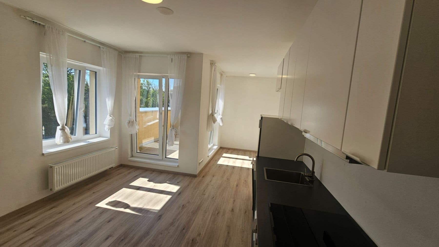Studio flat to rent, 36 m², V Kněžívce, Tuchoměřice, Středočeský Region Studio flat to rent, 36 m², V Kněžívce, Tuchoměřice, Středočeský Region